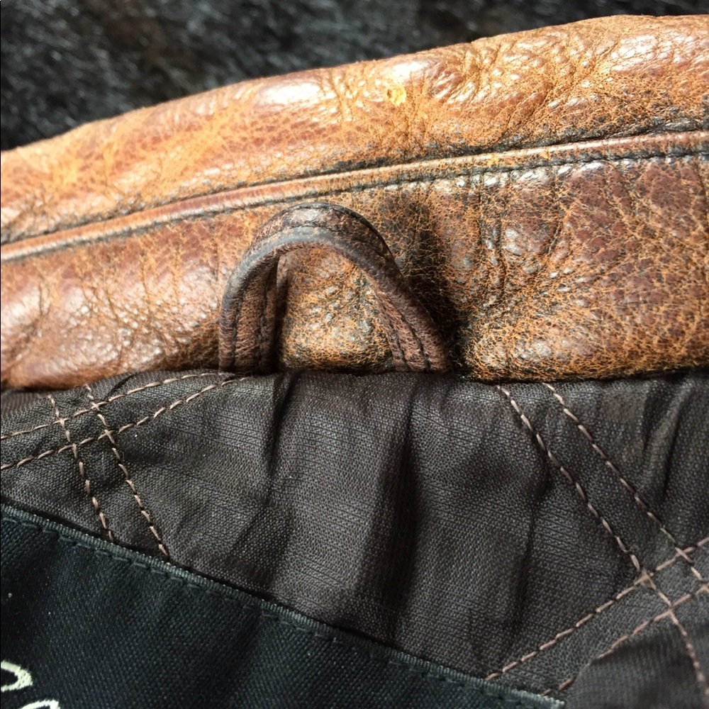 Heavy GORGEOUS leather coat. No offers, sorry. - Picture 4 of 8